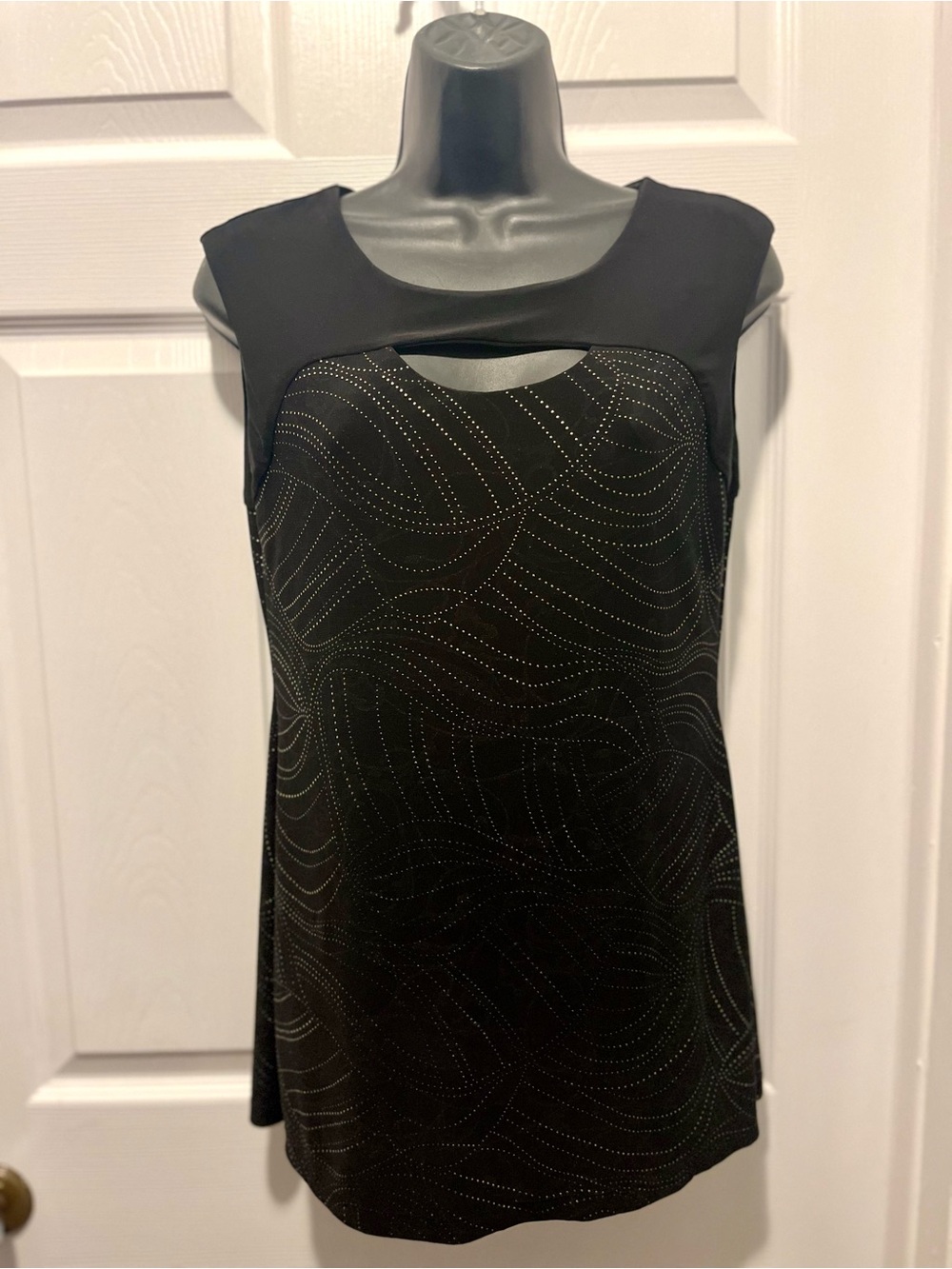 Y2K San Francisco Tank Top Medium Black Cutout Sleeveless Silver Sequin Swirl